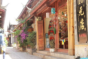 古街特色店铺 韵味十足