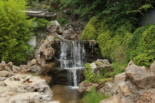 山间小瀑布 自然景致美