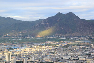 山城风光 远山近城美景