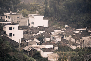 婺源山村民居 隐于山林之间