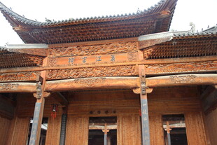 婺源中式古建筑木质结构特写