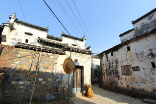 婺源古旧村落小巷景致