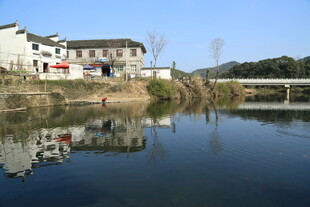 婺源江南水乡河畔民居美景