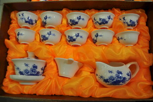 婺源青花瓷茶具套装展示