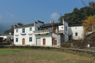 婺源乡村白墙民居风景