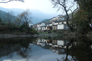 婺源江南水乡静谧村落景致