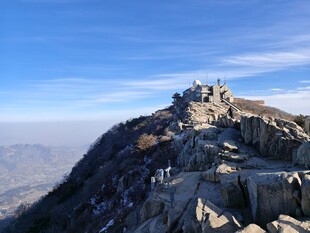 泰山山顶风光