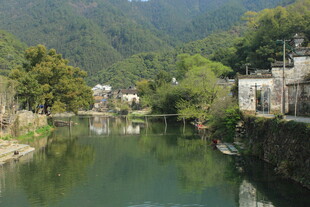 婺源江南水乡静谧小河风景