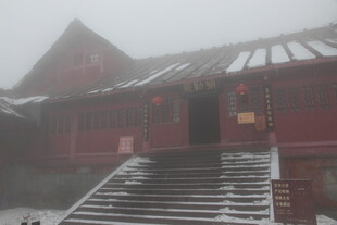 雪覆古建 尽显冬日韵味