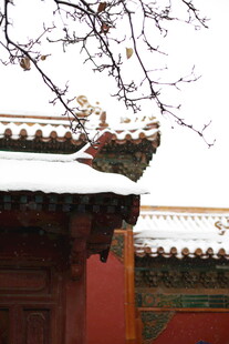 故宫雪景中式建筑屋檐