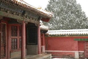 中式古建筑雪景