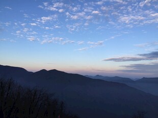 山间暮色天空美景
