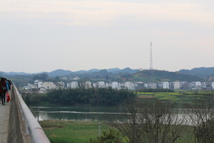 远眺乡村景致