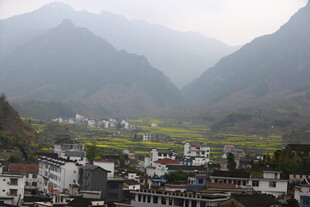 山间村落美景