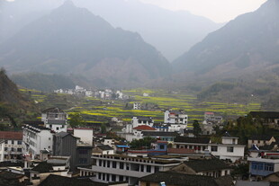 山间村落美景