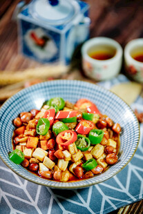 美味宫保鸡丁 色泽诱人