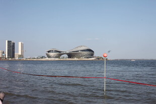 海滨城市独特建筑景观