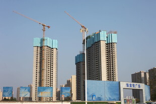 城市在建高楼施工现场