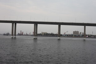 水上高架桥风景