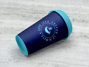 蓝色带图案便携咖啡杯样机展示