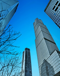 都市摩天大楼蓝天景致