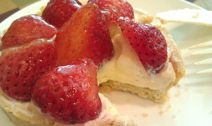 草莓芝士塔