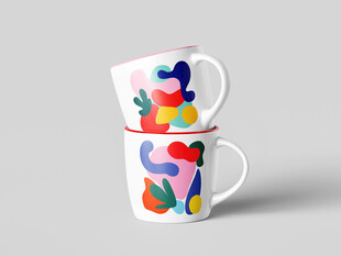 彩色图案堆叠陶瓷杯展示