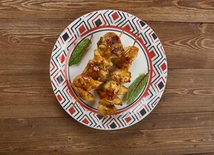 多彩盘装美味鸡肉串