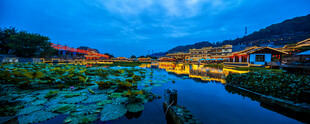 湖畔夜景 静谧水乡风光