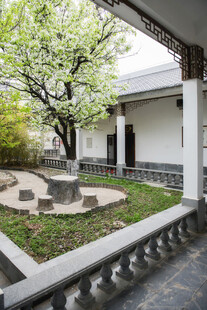 中式庭院中的雅致景致