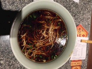 一碗美味凉拌面