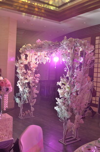 梦幻紫色系婚礼布置场景