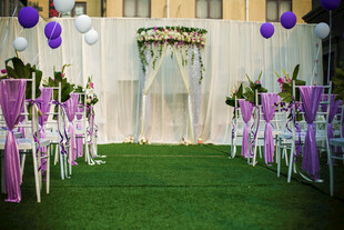 户外紫色系浪漫婚礼布置