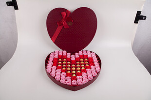 工艺品心形礼盒装多彩巧克力