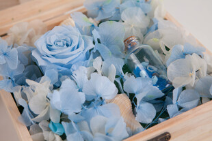 工艺品蓝色系精美永生花礼盒