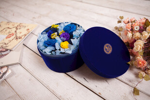 工艺品蓝色花盒 盛放多彩花卉