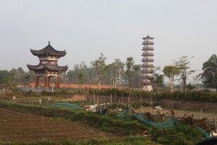 古建景观 田野中的佛塔楼阁