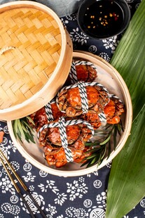 美味蒸笼大闸蟹