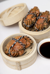 蒸笼里的大闸蟹