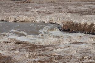 湍急泥流 大地独特纹理