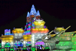 梦幻冰雕城堡夜景