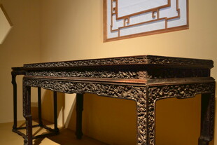 古典雕花中式长桌