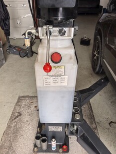 汽车维修用液压千斤顶设备