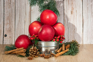 圣诞红苹果装饰摆件