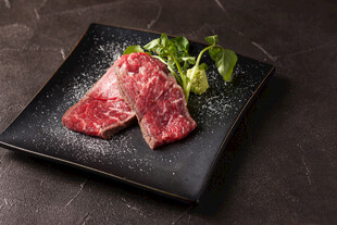 鲜嫩生牛肉片