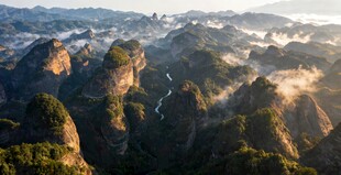 龙川霍山壮丽山峦美景