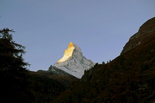壮丽山景