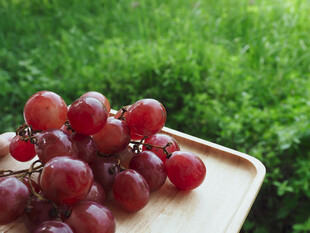 新鲜红葡萄