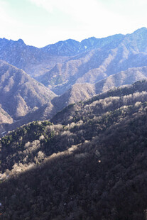 壮丽山峦景色