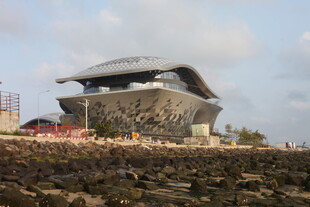 湛江现代风格独特建筑外观